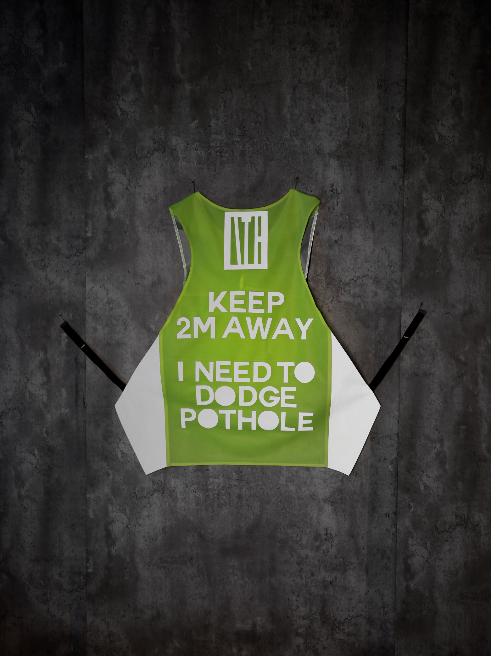 KEEP 2M AWAY, I NEED TO DODGE POTHOLE