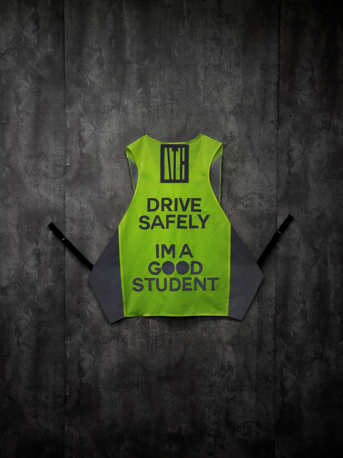 DRIVE SAFELY IM A GOOD STUDENT
