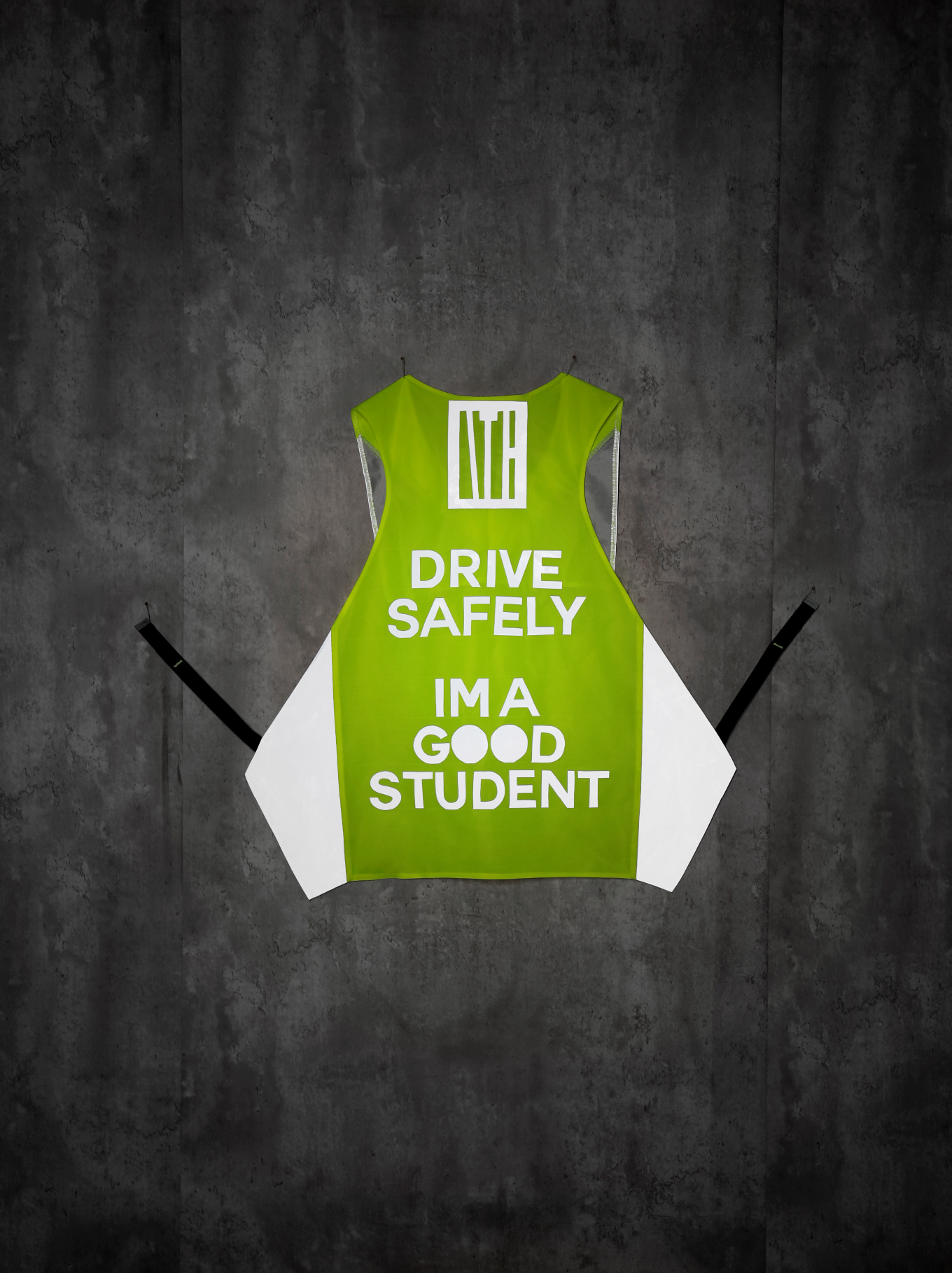 DRIVE SAFELY IM A GOOD STUDENT